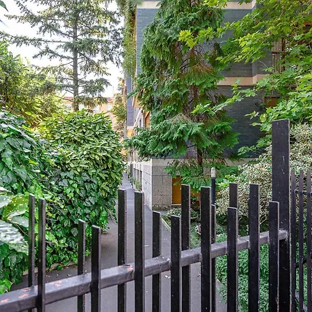 Hemeras Boutique Homes : 3 In Center Milan