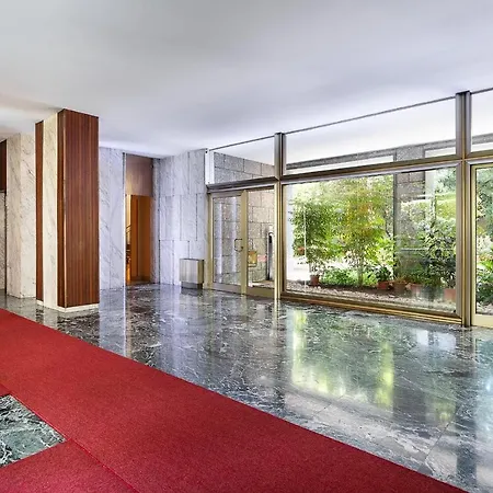 Apartment Hemeras Boutique Homes : 3 In Center