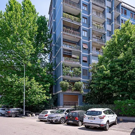 Apartment Hemeras Boutique Homes : 3 In Center