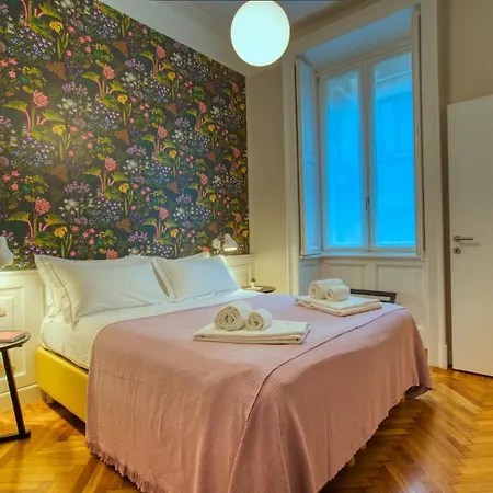 Dimora Claudia - Elegante Matrimoniale Con Bagno, Private Rooms, Self Check In, No Reception