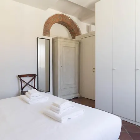 Appartement Gaudenzio Ferrari 12 *