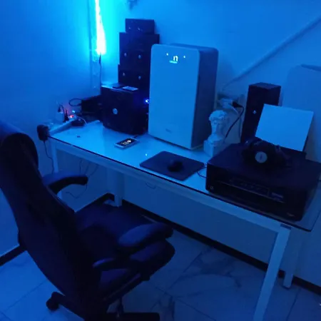 Pensjonat Room In Lodge - Basement In Shared Apartment *