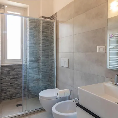 Διαμέρισμα Altido Warm And Inviting Flat With Balcony Μιλάνο