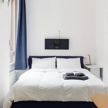 Fashion District - Monte Napoleone Apartment Milan