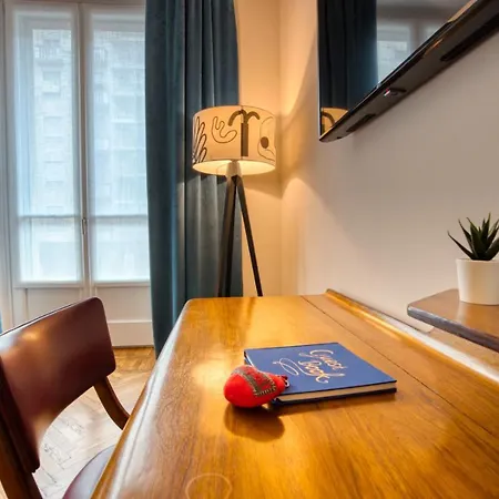 Pensionat Guesthost - Dimora Claudia Luxury