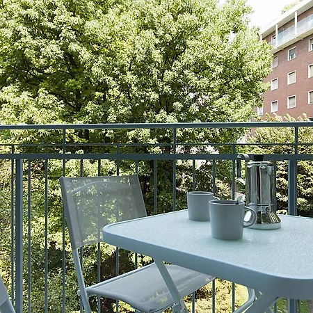 Apartament Youhosty - Solari 43 Mediolan