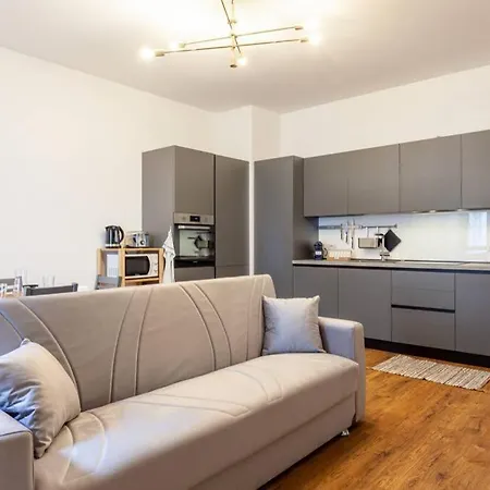 Lazzi - A.c. - Wi-fi - Flexyrent Apartamento