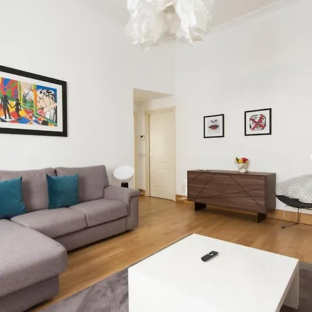 Appartamento Youhosty - Dei Piatti 3 *