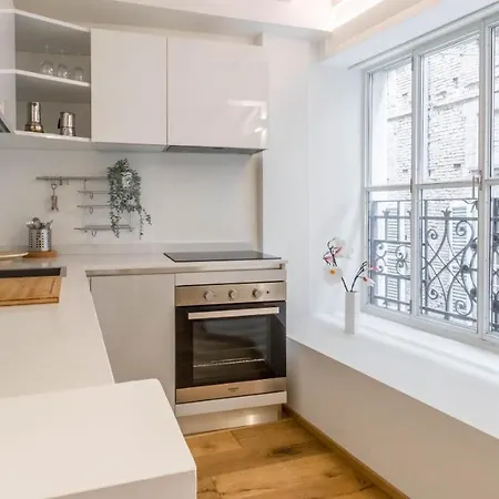 Altido Chic Apartment For 2 In The Centre Of Milan Appartement Milan