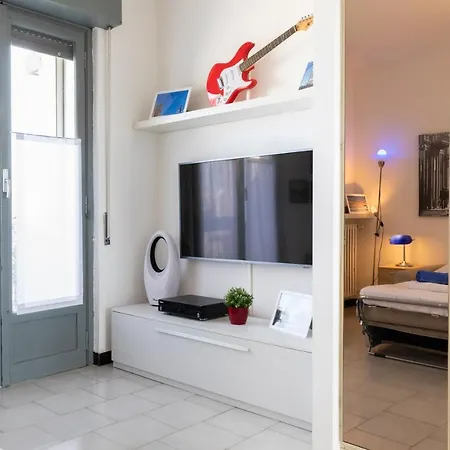 La Veranda - Bright Floor With Views Of The Madonnina Daire Milano