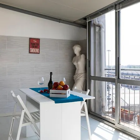 La Veranda - Bright Floor With Views Of The Madonnina