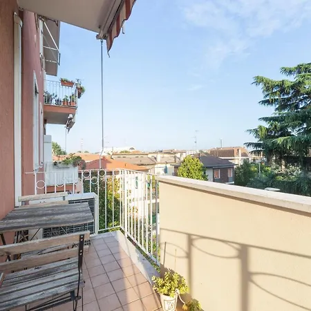 Precotto Comfortable Flat With Balcony *