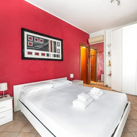 Martesana Flat With Balcony - M1 Gorla And Turro
