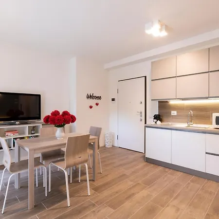 Apartment West - Modern And Comfortable *