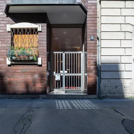 Cenisio M5 Lovely - With Balcony! Daire