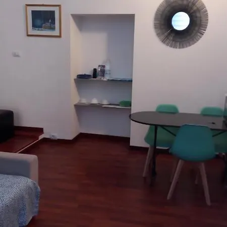 The Centre Junior - Free Parking Per Selected Rate And Car Keys Must At Garage - Zone Arco Della Pace - Castello Sforzesco -last Supper -nearest Metro Subway Greenline M2 Moscova Apartment