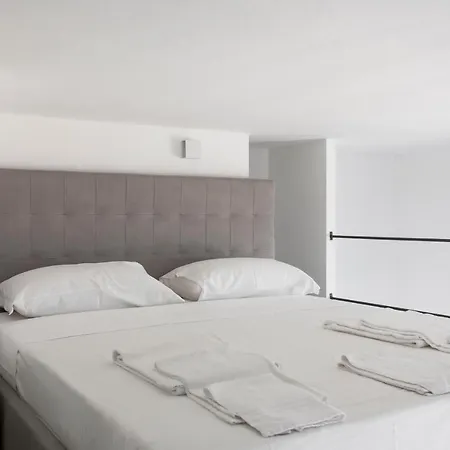 Lofty Loft - Chiese Apartment *