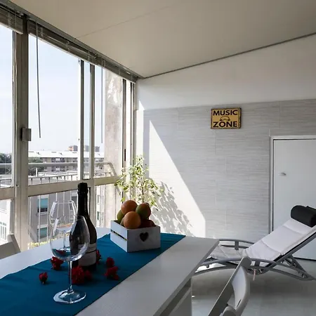 La Veranda - Bright Floor With Views Of The Madonnina *