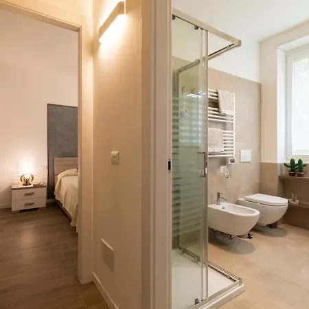 West - Modern And Comfortable *