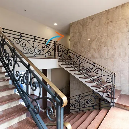 West - Modern And Comfortable Apartment *