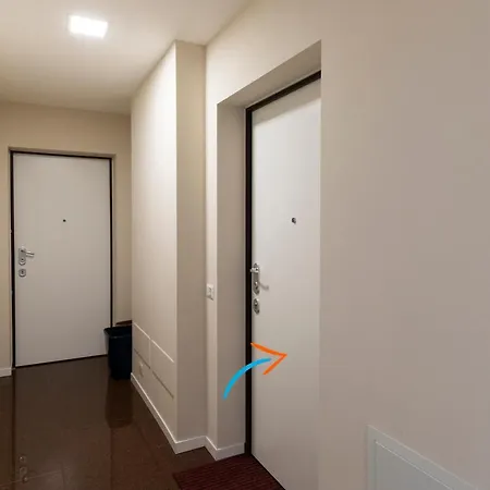 Apartment West - Modern And Comfortable