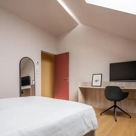 Bluemoon Apartments R&R Apartament *