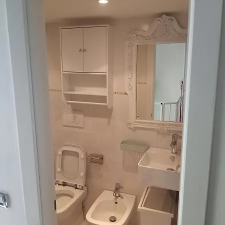 Penzion Room In House - 2 Studios With Private Facilities