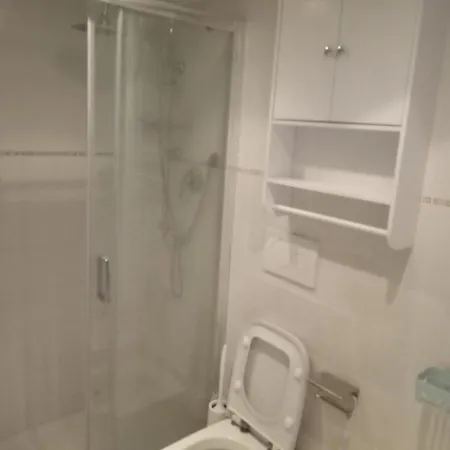 Room In House - 2 Studios With Private Facilities Pensjonat Mediolan