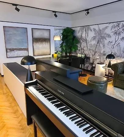 Exclusive Floor 2-bedroom Flat * Milaan