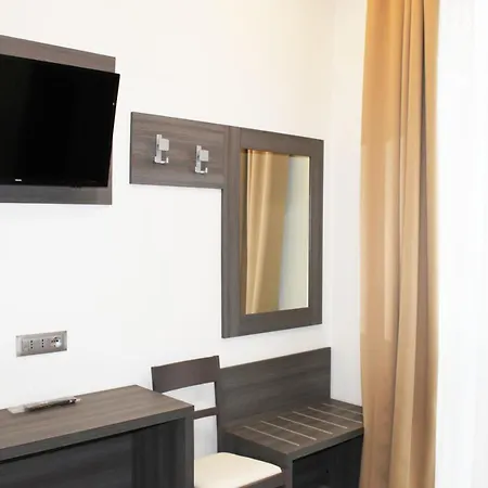 Csi Group - Metropoli 3* Milánó