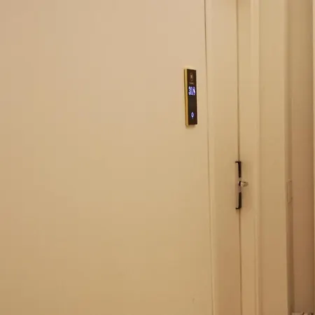 Szálloda Csi Group - Metropoli Milánó