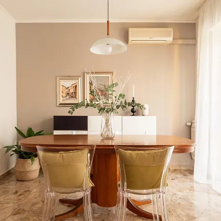 The Rent - Beautiful Three-bedrooms Near Metro Lodi Milano