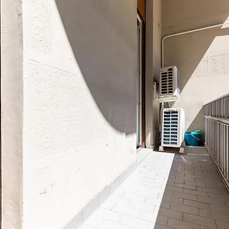 Minerva - 1 Bedroom Two Steps From *