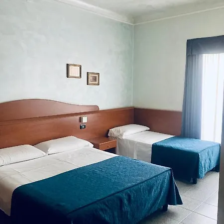 Hotel Aurora *