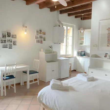 Apartment Bnbutler - Alzaia Naviglio Grande - Your Nest In The Romantic District In Mailand