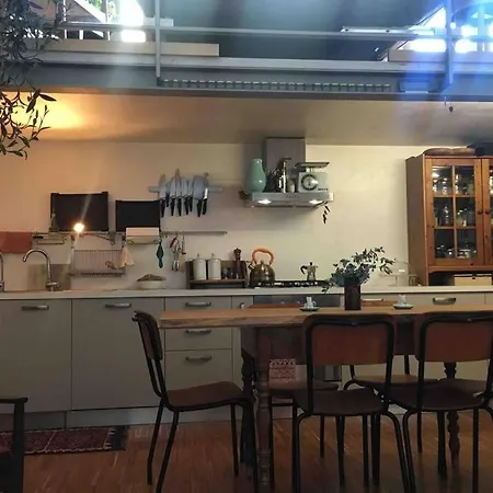 Sunny Loft Warehouse Conversion & Spacious Terrace
