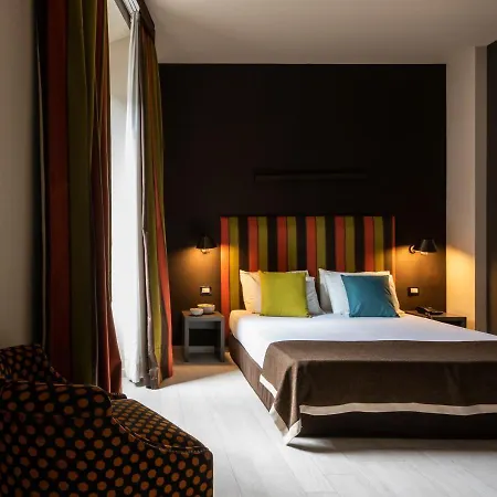 Fifty House Cellini 5*