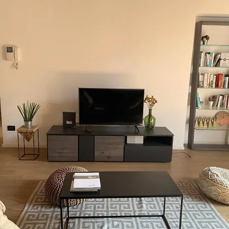 Bnbutler - Buenos Aires, 51 - Moderno Di Design Nel Cuore Di Milán