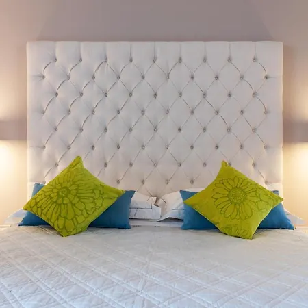Daire Luxury 2bed-2bath With Private Car Park *