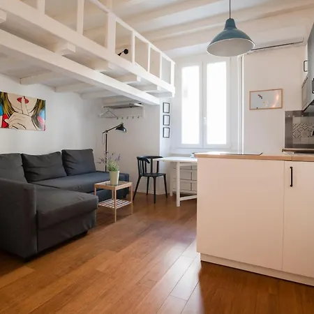 Cozy Near Navigli Apartment