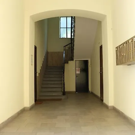 Sant Ambrogio Mansion - Via Olona Apartamento Milán