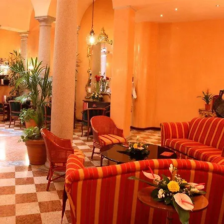 Regina 4*