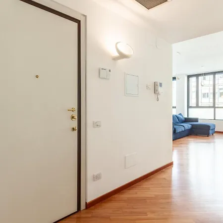 Easyhomes-madonnina View ميلان