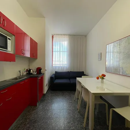 Camperio Central & Colorful In Cordusio *