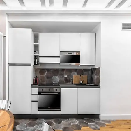 Luxury In Center * Milan