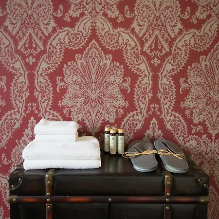 Porta Tosa Boutique Bed and Breakfast 4*