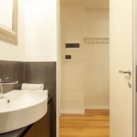 Easyhomes - Vincenzo Monti 公寓