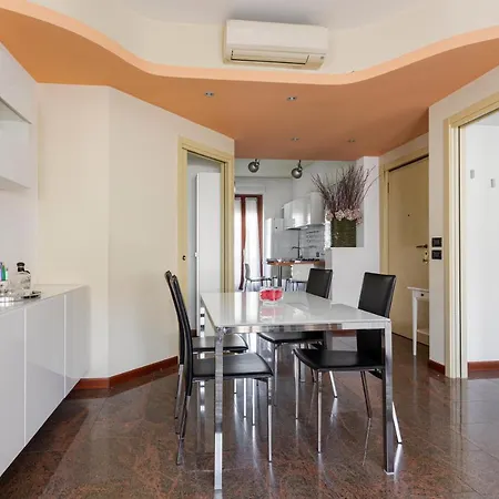 Beautiful Next To Sempione And Life - Viale Teodorico Milan
