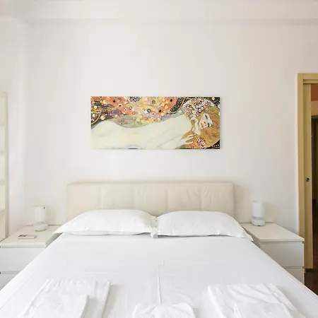 Apartment Beautiful Next To Sempione And Life - Viale Teodorico *