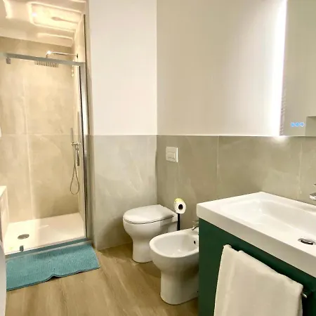 Fara Cinque Small Apartment *